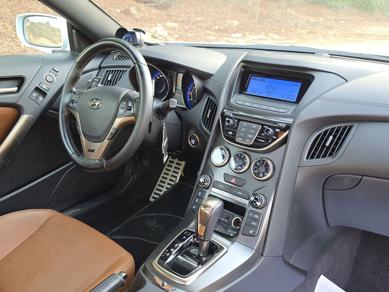 Hyundai Genesis HYUNDAI GENESIS V4 TURBO 2016 KOREAN FULL OPITION // PERFECT CONDITION