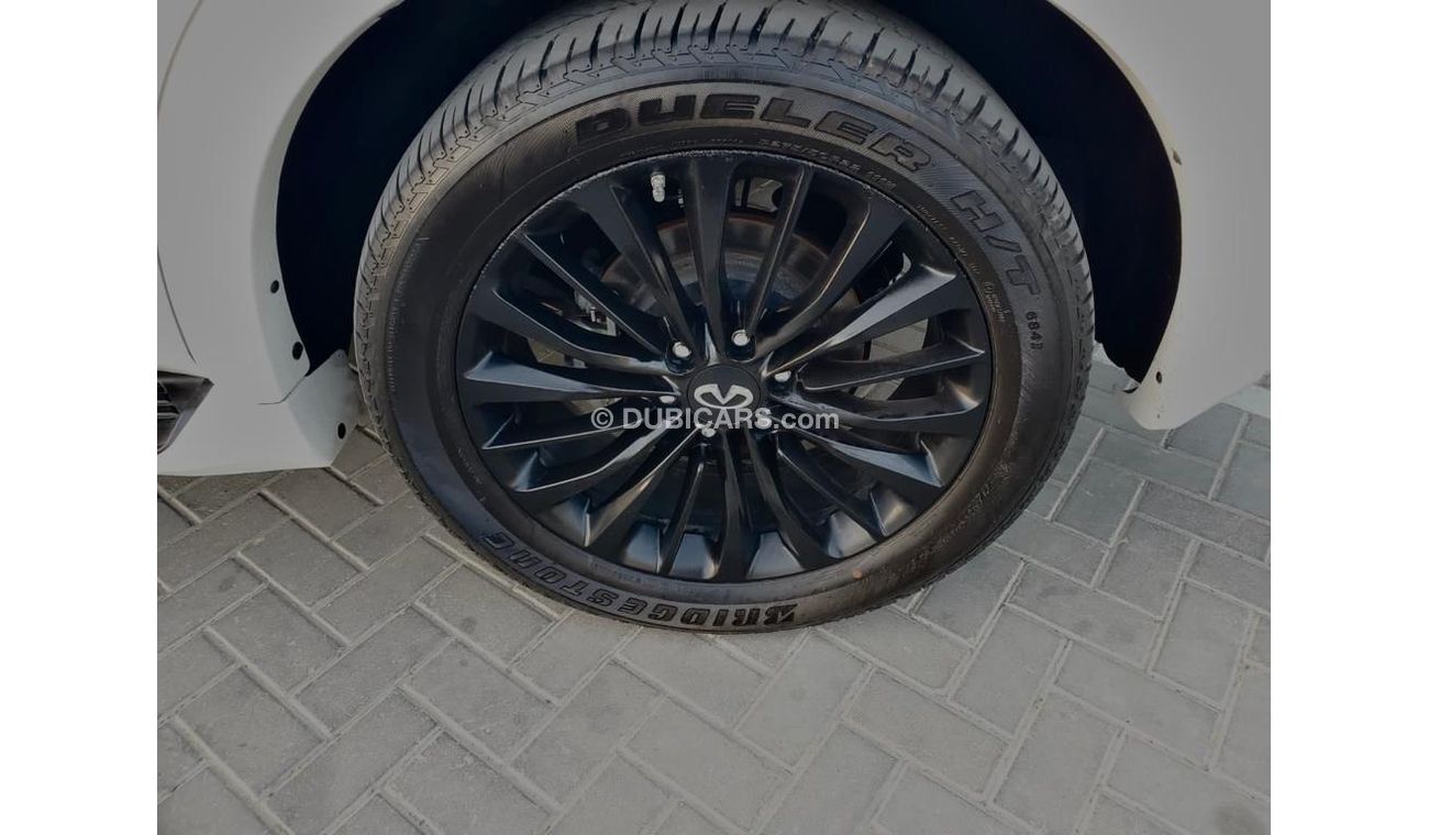 Infiniti QX70 Black Edition