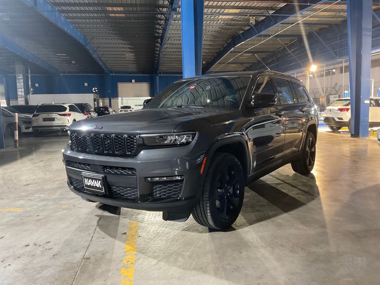 جيب شيروكي Altitude | شامل الضمان | 0 ﺪﻔﻋﺓ ﺃﻮﻟﻯ