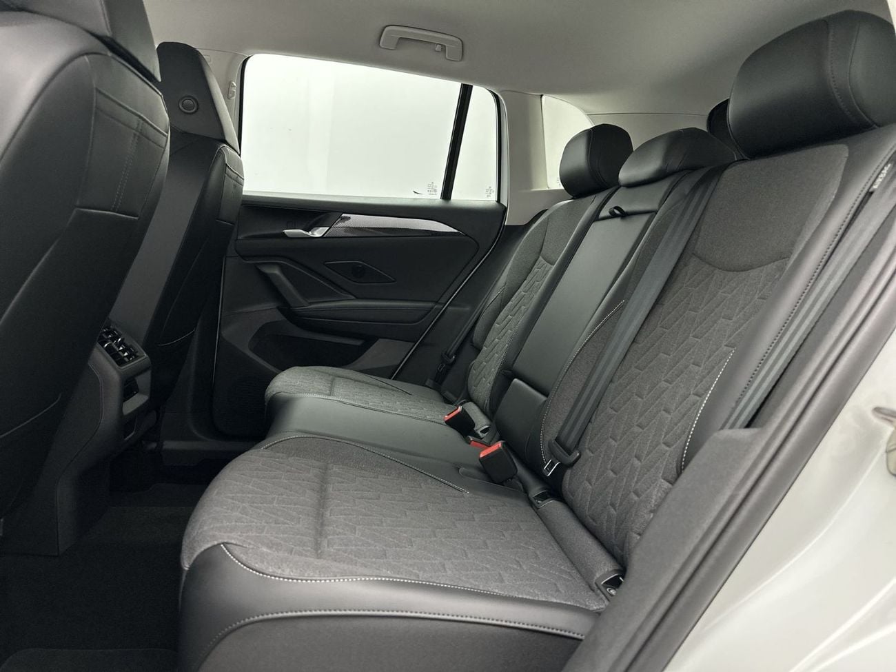 Volkswagen Tiguan Tiguan Life 1.4L | Ex-Demo | Premium Family SUV | Digital Cockpit Pro | 12.9" Touchscreen | Park Ass