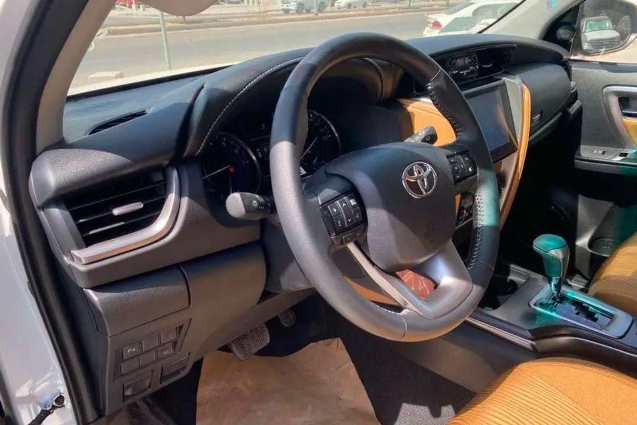 Toyota Fortuner VXR