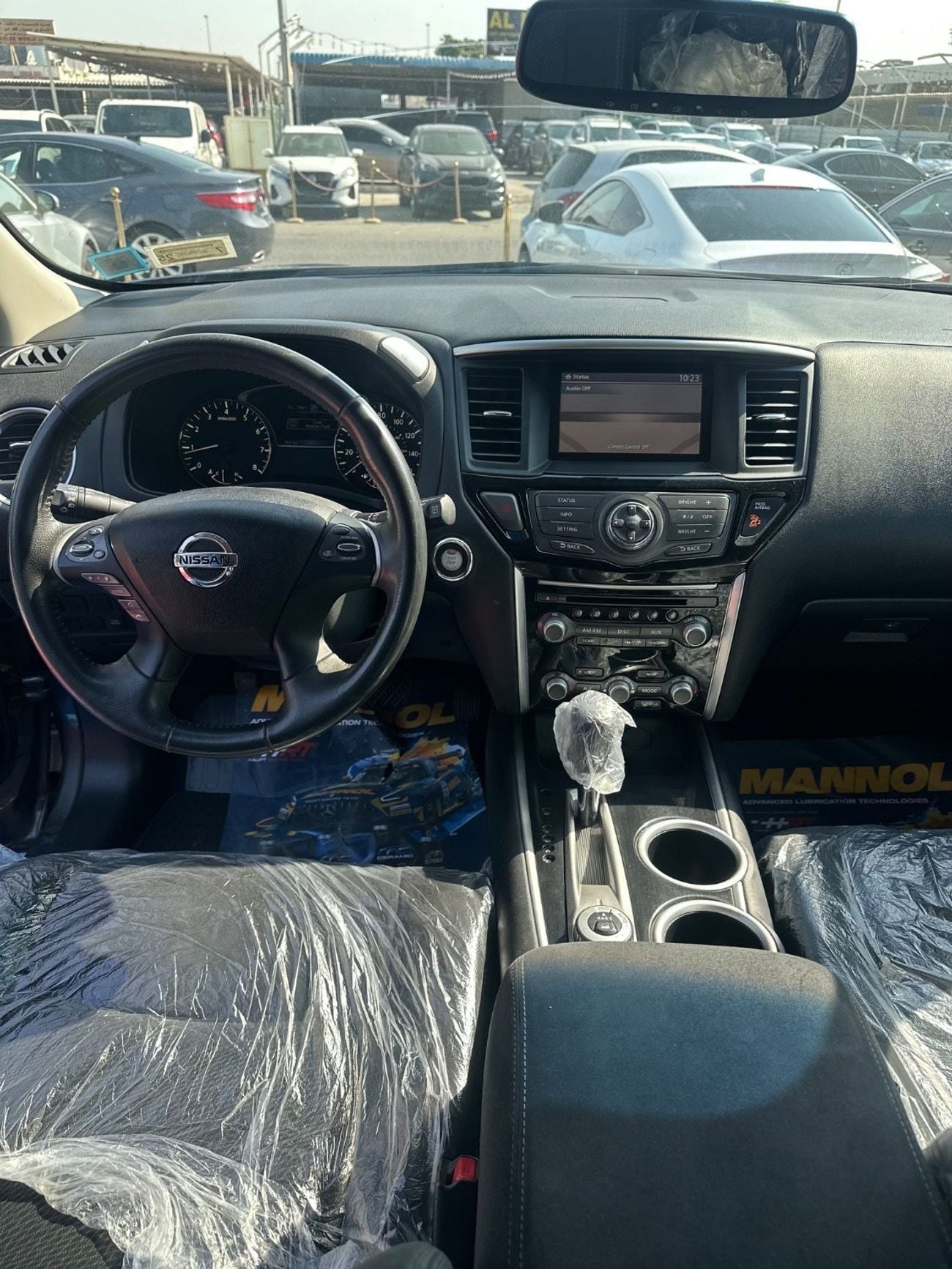 Nissan Pathfinder SV 3.5L (260 HP) 4WD