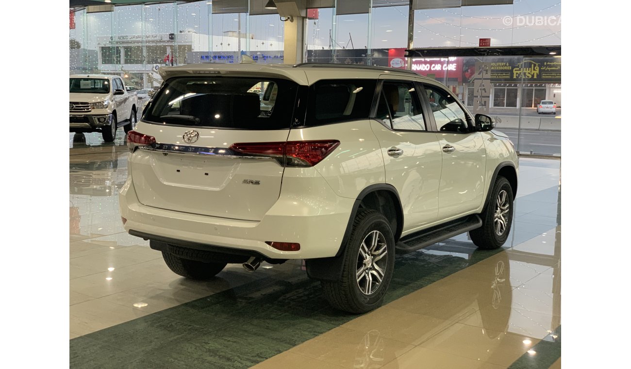 Toyota Fortuner MY2020 V4 ( Warranty 5 years , 30k Service contract )