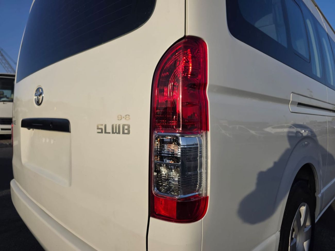 Toyota Hiace TOYOTA HIACE COMMUTER VAN RHD 2013 MODEL 3.0 L DIESEL MANUAL(PM10868)