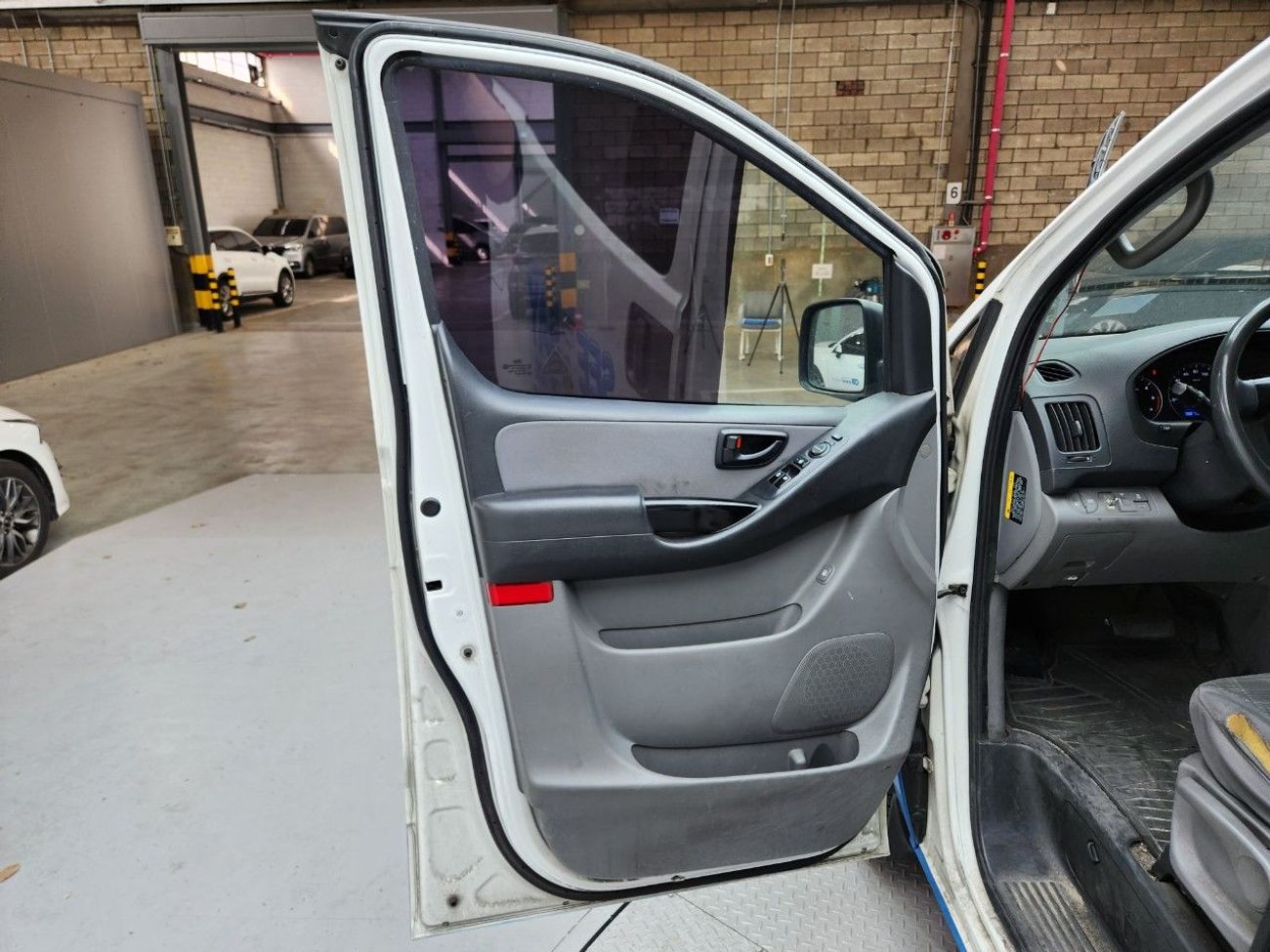 هيونداي جراند ستاريكس 2019 HYUNDAI THE NEW GRAND STAREX (D) 2.5 Wagon Style 12seat