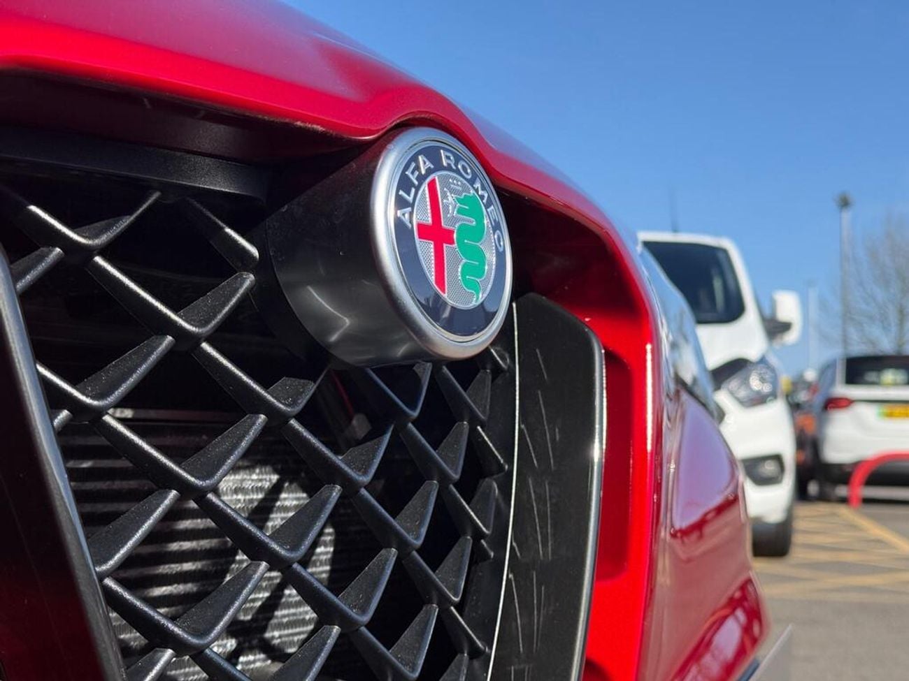 ألفا روميو ستيلفيو 2.9 V6 Bi-Turbo Quadrifoglio Auto Q4 AWD Euro 6 (s/s) 5dr (export only ) Right hand Drive