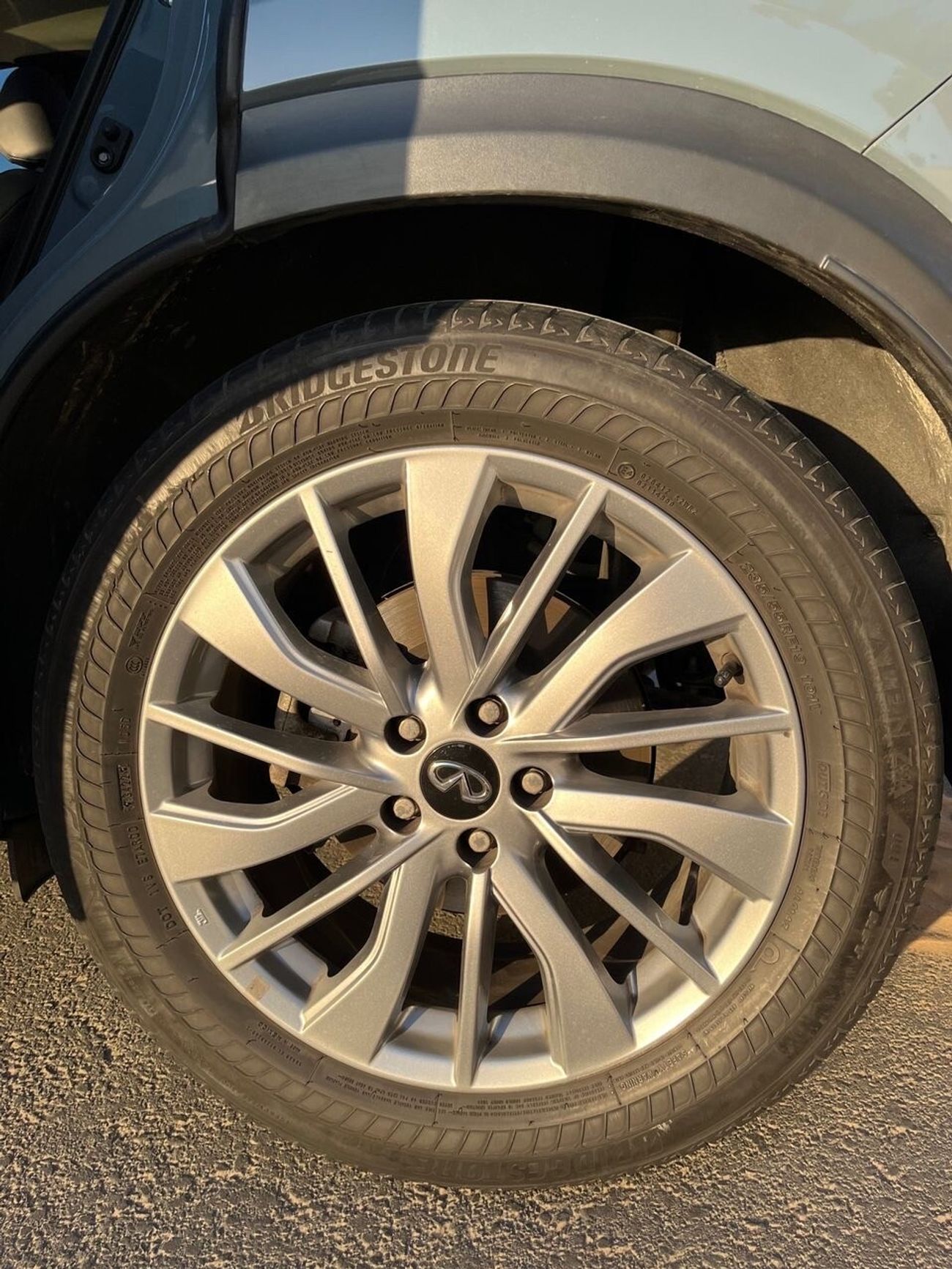 إنفينيتي QX50 2.0T Luxe (FWD)