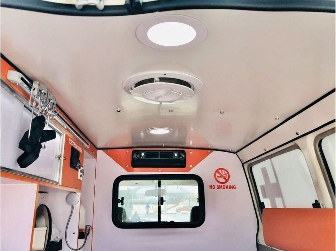 Toyota Land Cruiser 70 TOYOTA LAND CRUISER 4.0 V6 PETROL WITH BASIC LIFE SUPPORT AMBULANCE 2023 MODEL