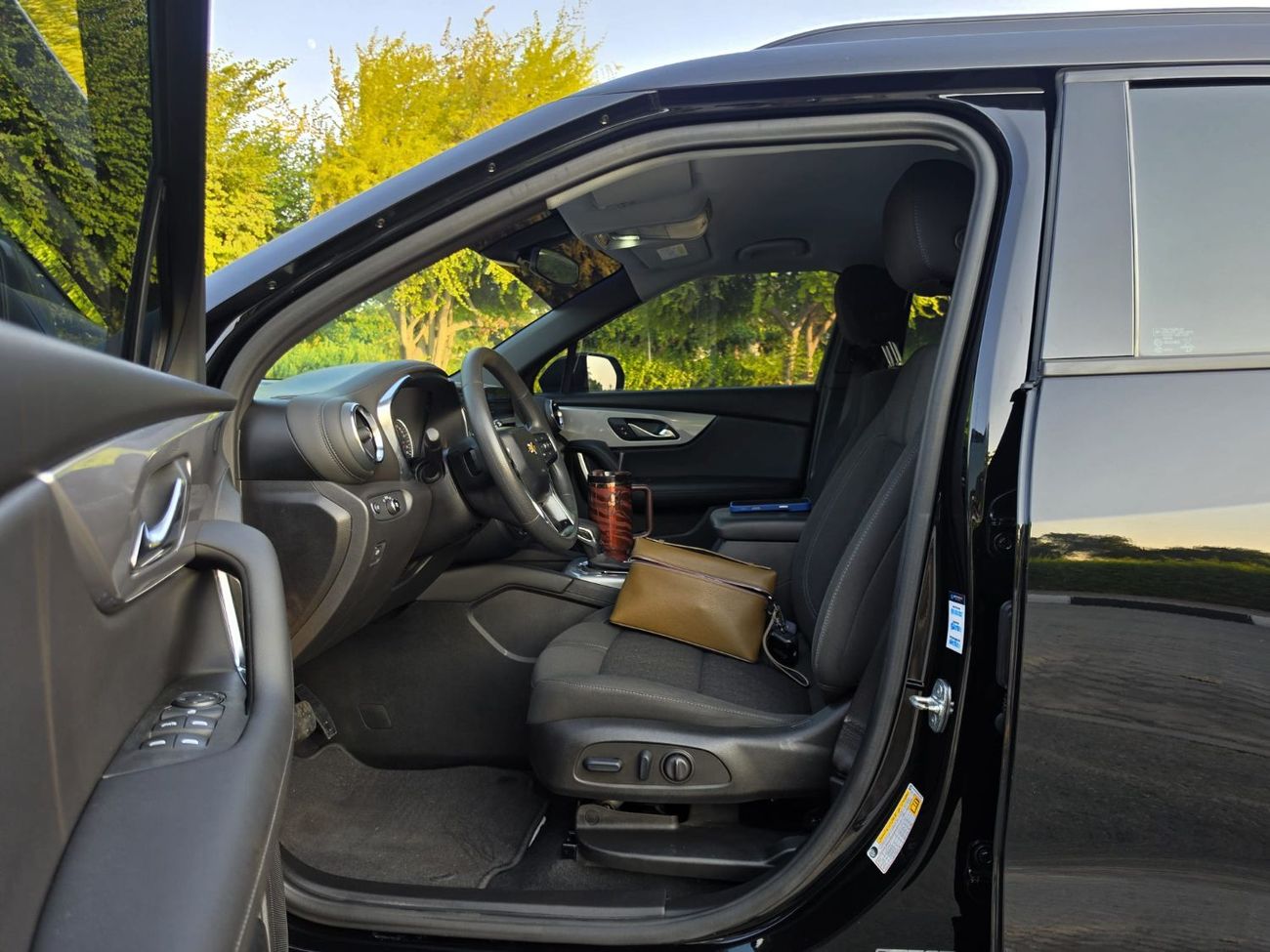 Chevrolet Blazer RS Chevrolet Blaizr V6 engine GCC Spec Low mileage 68000 km RS PACK  Price 70000 AED YEAR 2022 05855090