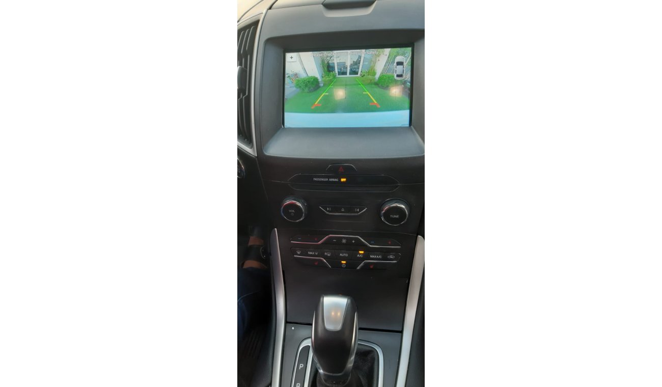 Ford Edge Import - panorama - number one - leather - screen - camera - Forel - cruise control - control - rear