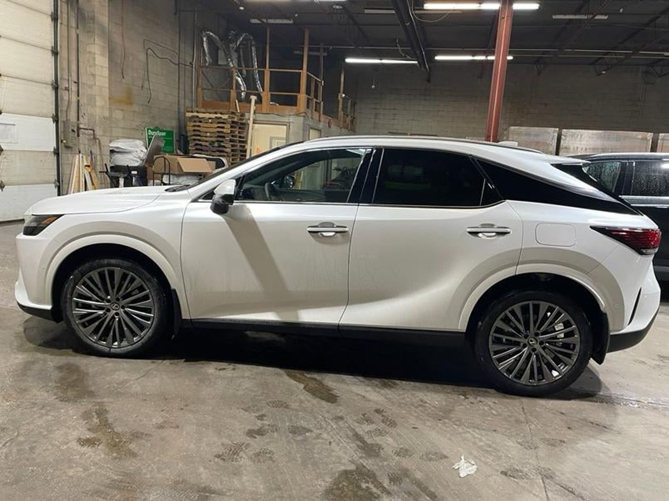 لكزس RX 350 EXECUTIVE ( Canadian spec )