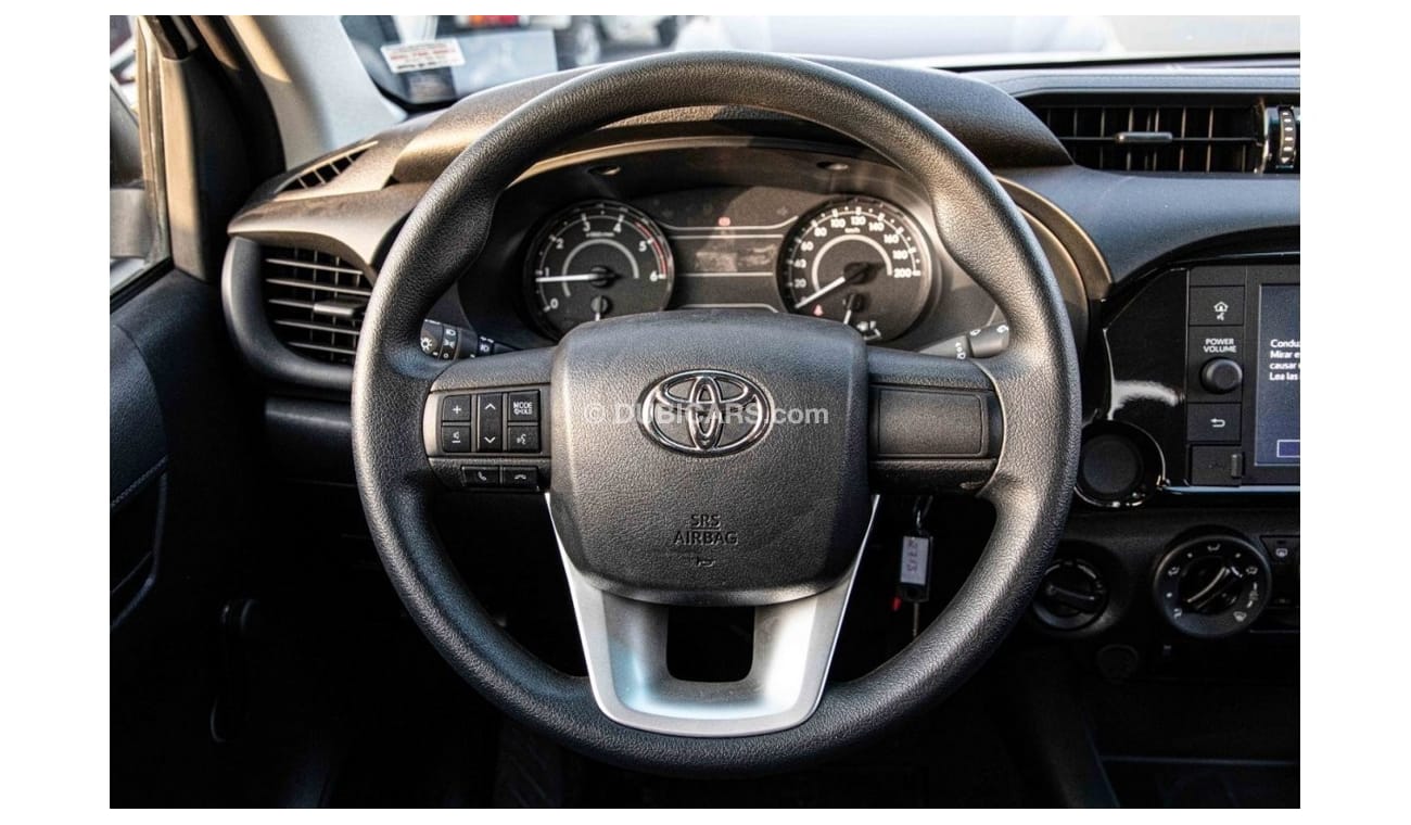 Toyota Hilux 2022 Toyota Hilux 4x4 DC 2.8 D MT - White inside Black