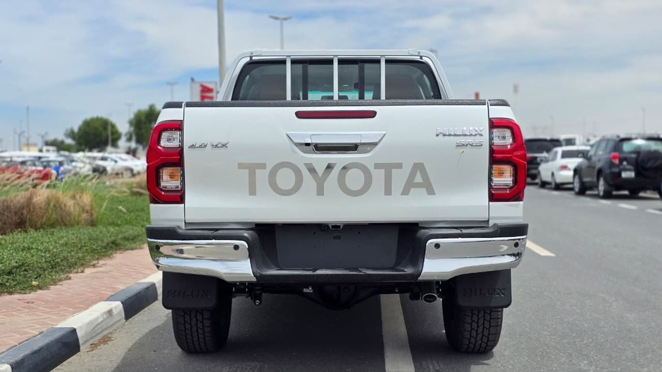 تويوتا هيلوكس BASE DC TRD 4.0L 4WD