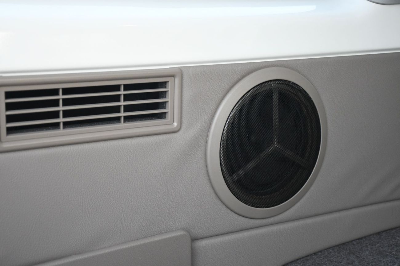 Toyota Land Cruiser 70 76 Series  2.8L Automatic Diesel  with diff lock ( LC Possible )