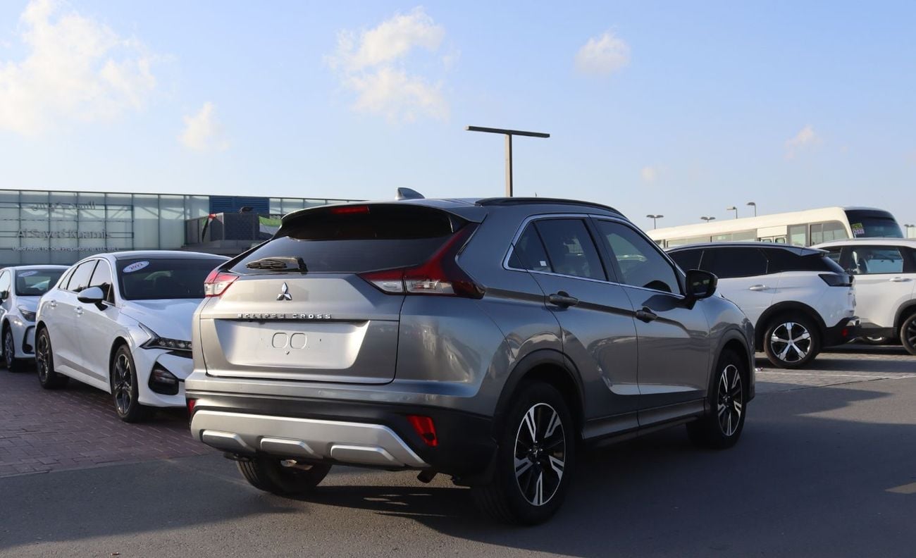 ميتسوبيشي إكلبس كروس ميتسوبيشى كلبس كرووس 2023 - خليجى - بمحرك 1.5 - بدون حوادث وبحاله ممتازه