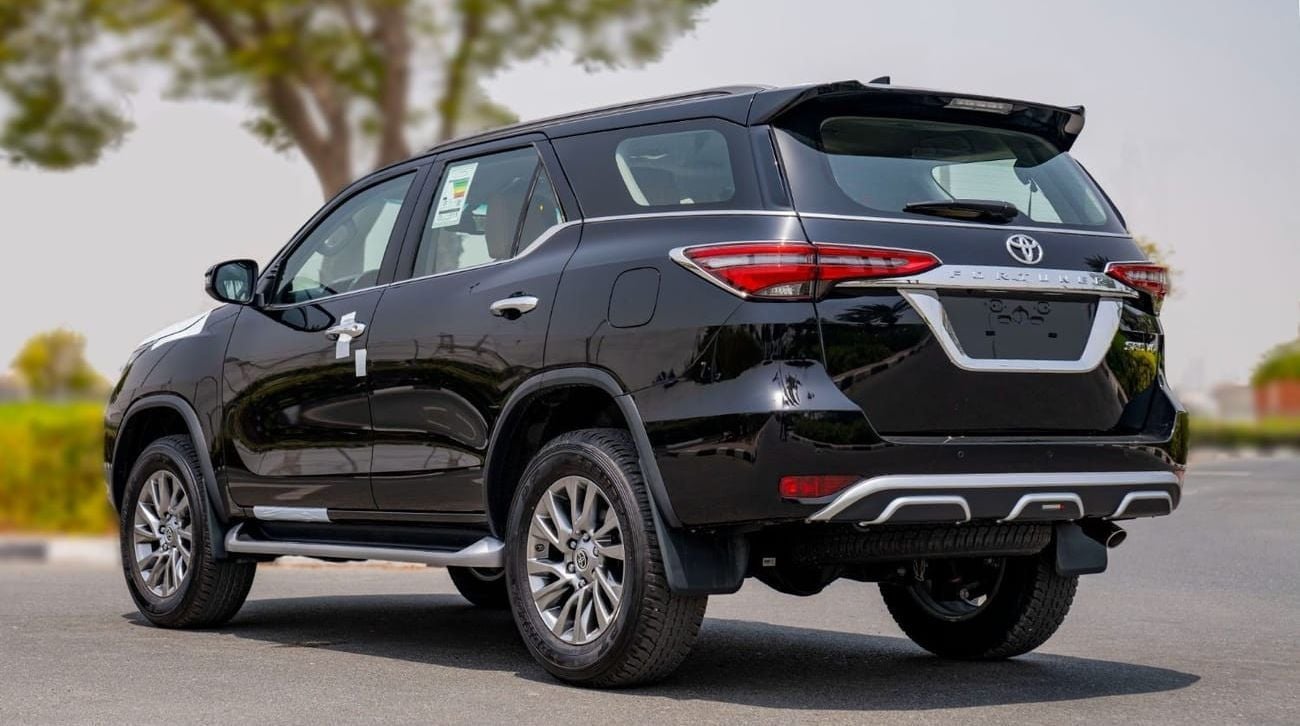 تويوتا فورتونر FORTUNER SR5 4.0L V6 PETROL