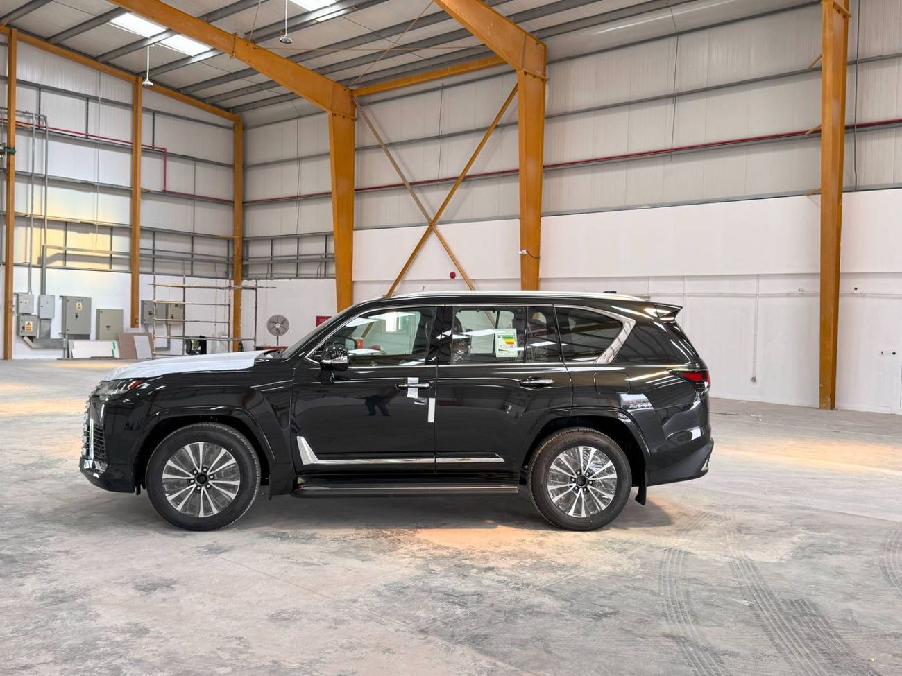 Lexus LX 500 2025 LX500 URBAN 3.3L DIESEL 25 SPEAKER 7-SEATS GCC BRAND NEW 0KM