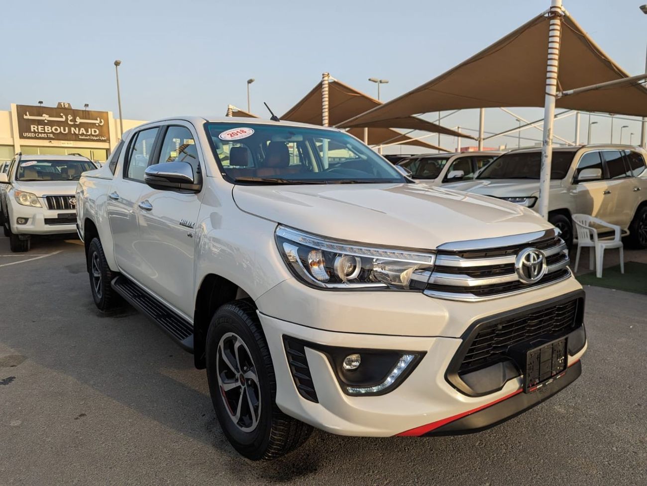 Toyota Hilux TOYOTA HILUX TRD V6 engine 4.0 4x4 petrol perfect condition inside and outside original color withou