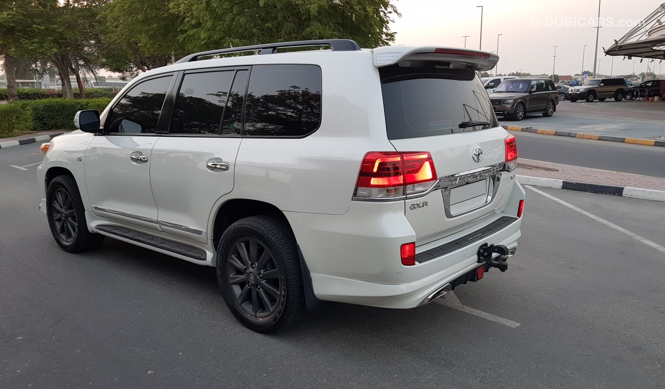 Toyota Land Cruiser V8 GXR