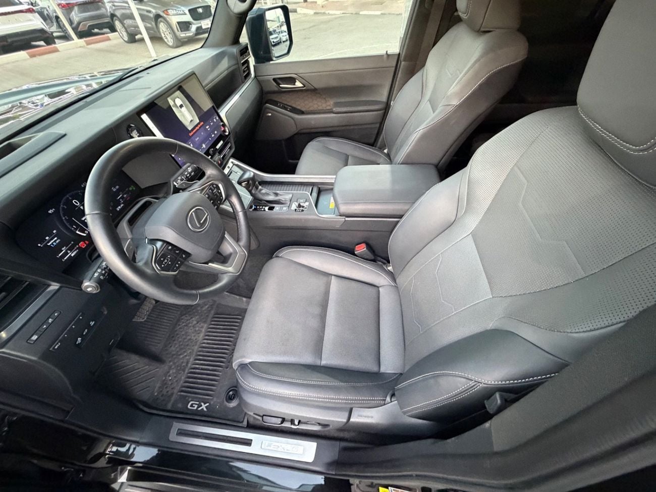 لكزس GX550