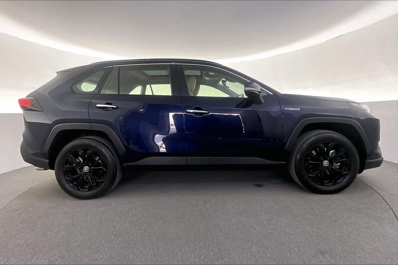 تويوتا راف ٤ VXR HEV | شامل الضمان | 0 ﺪﻔﻋﺓ ﺃﻮﻟﻯ