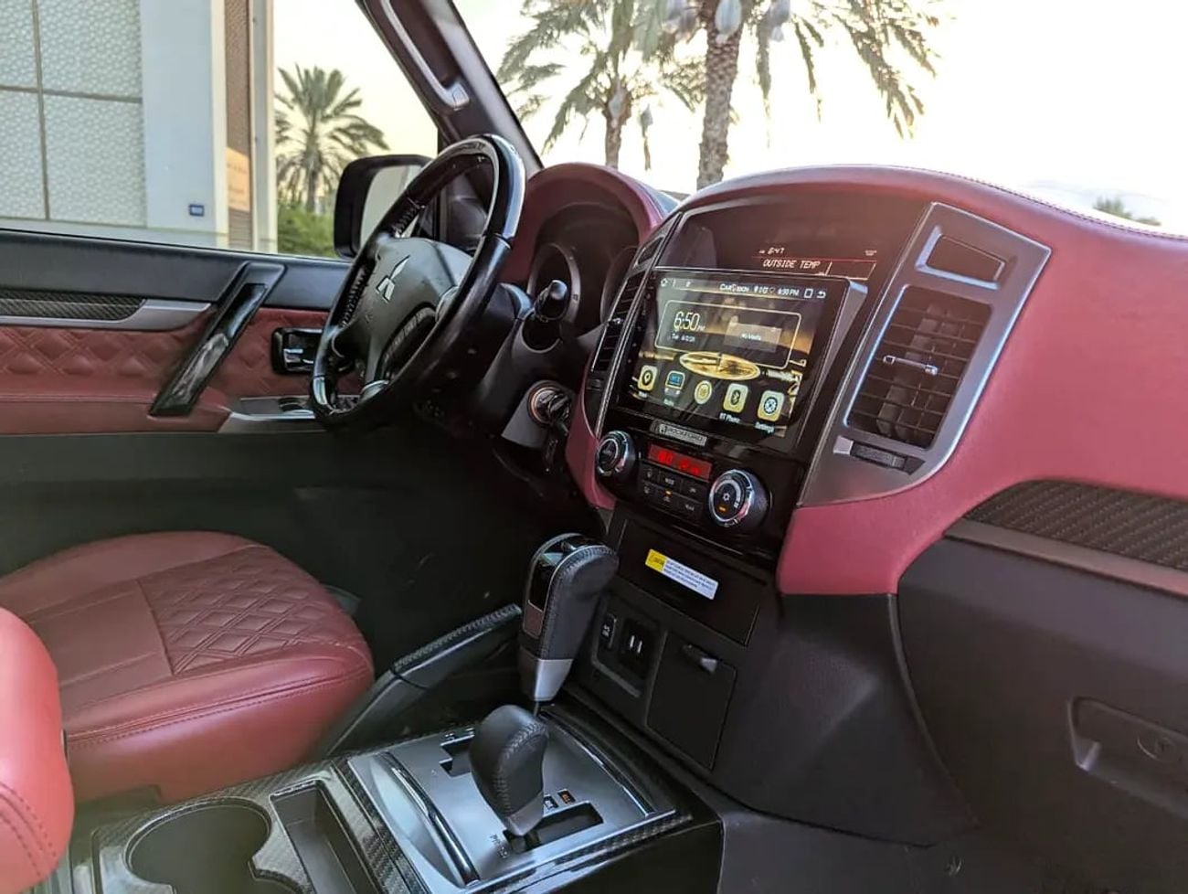 Mitsubishi Pajero Signature Edition GCC Specs