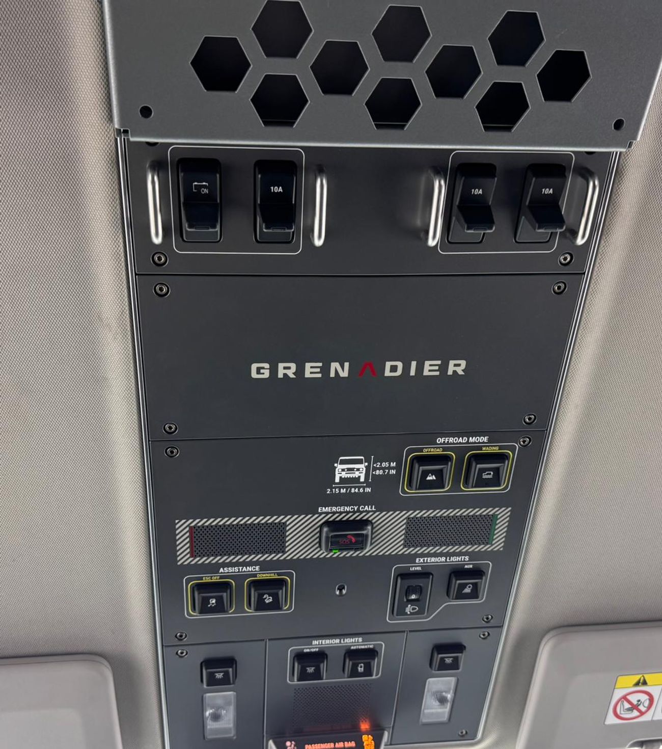 INEOS Grenadier 2023 Ineos Grenadier Trailmaster, 2027 Ineos Warranty, Ineos Service Histro