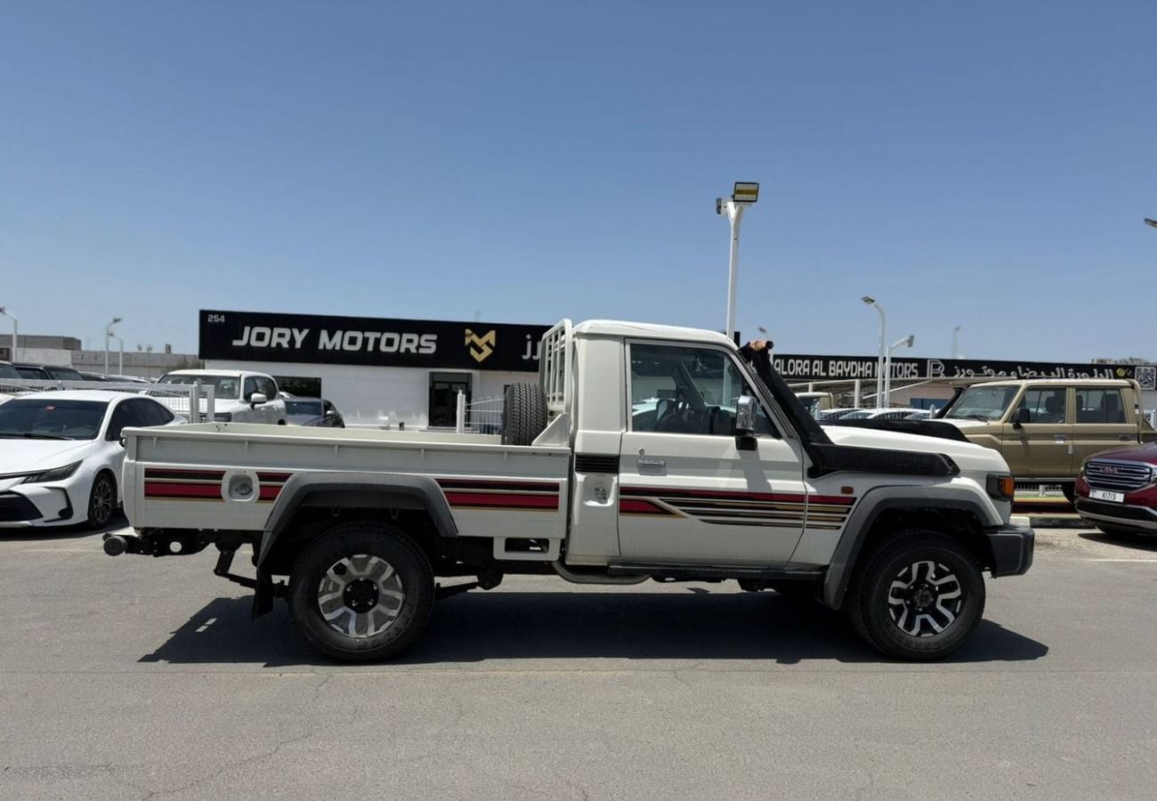 تويوتا لاند كروزر بيك آب TOYOTA LC79 PICKUP S/C , 2.8L Diesel A/T , FULL OPTION , MY25