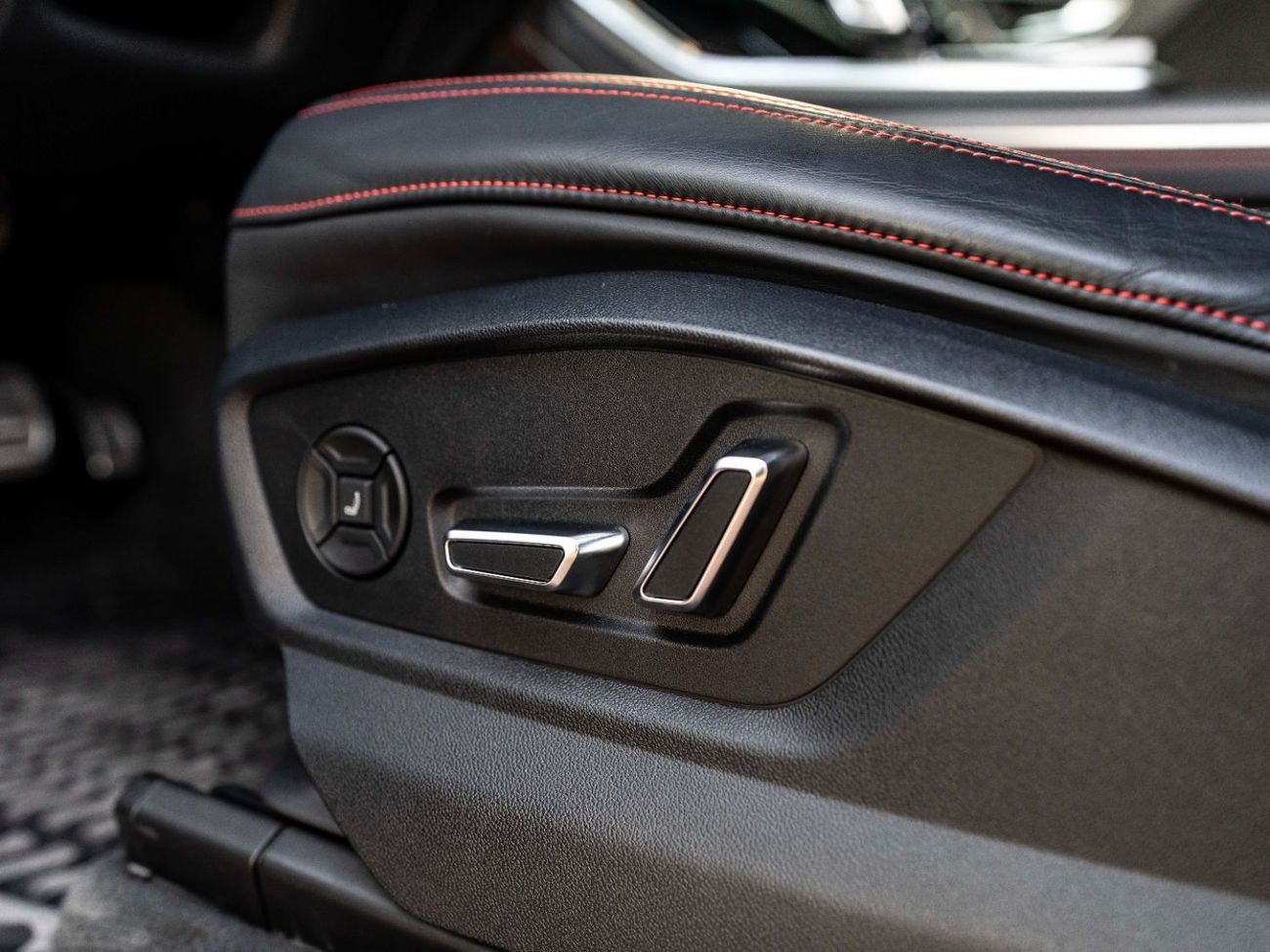 Audi RS Q8 TFSI quattro 4.0L