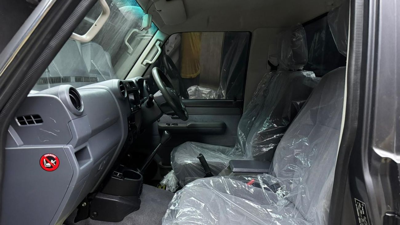 Toyota Land Cruiser Pick Up LAND CRUISER PICKUP ,MODEL YEAR 2017 ,DIESEL 4.5 LITER ,RIGHT HAND DRIVE