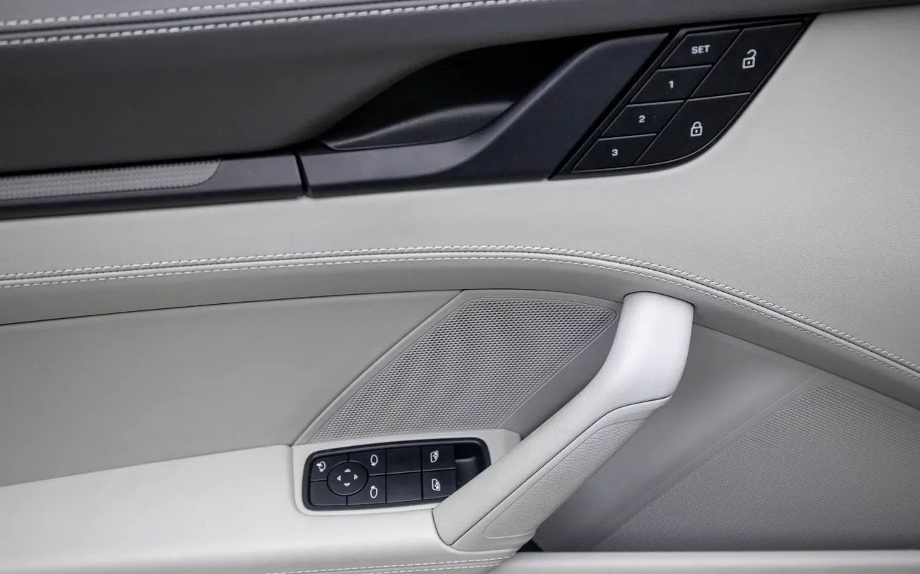 Porsche 911 Targa 4GTS 3.0L (450 HP) Targa 4GTS