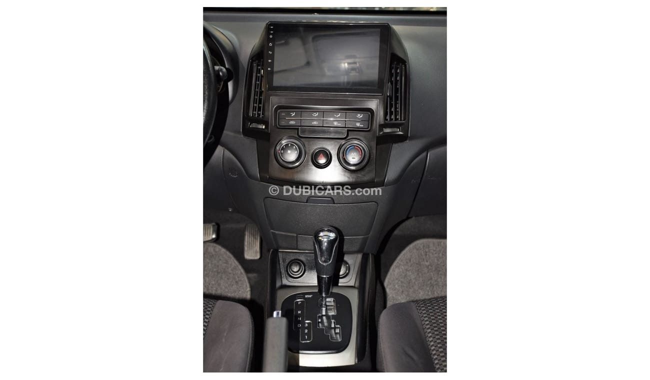 هيونداي i30 EXCELLENT DEAL for our Hyundai i30 2.0 ( 2011 Model! ) in Grey Color! GCC Specs