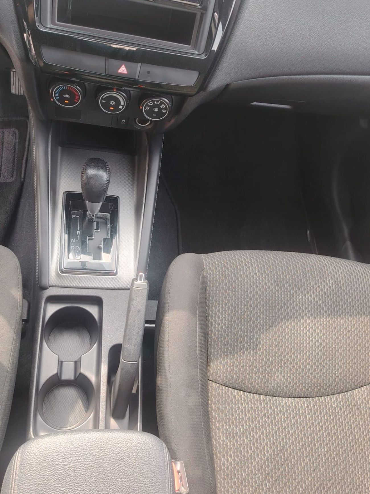 Mitsubishi ASX GLX Low 2.0L FWD MITSUBISHI ASX - 2.0L -PET - AT - 2WD - 2021MY (GCC) ( ACCIDENT FREE )