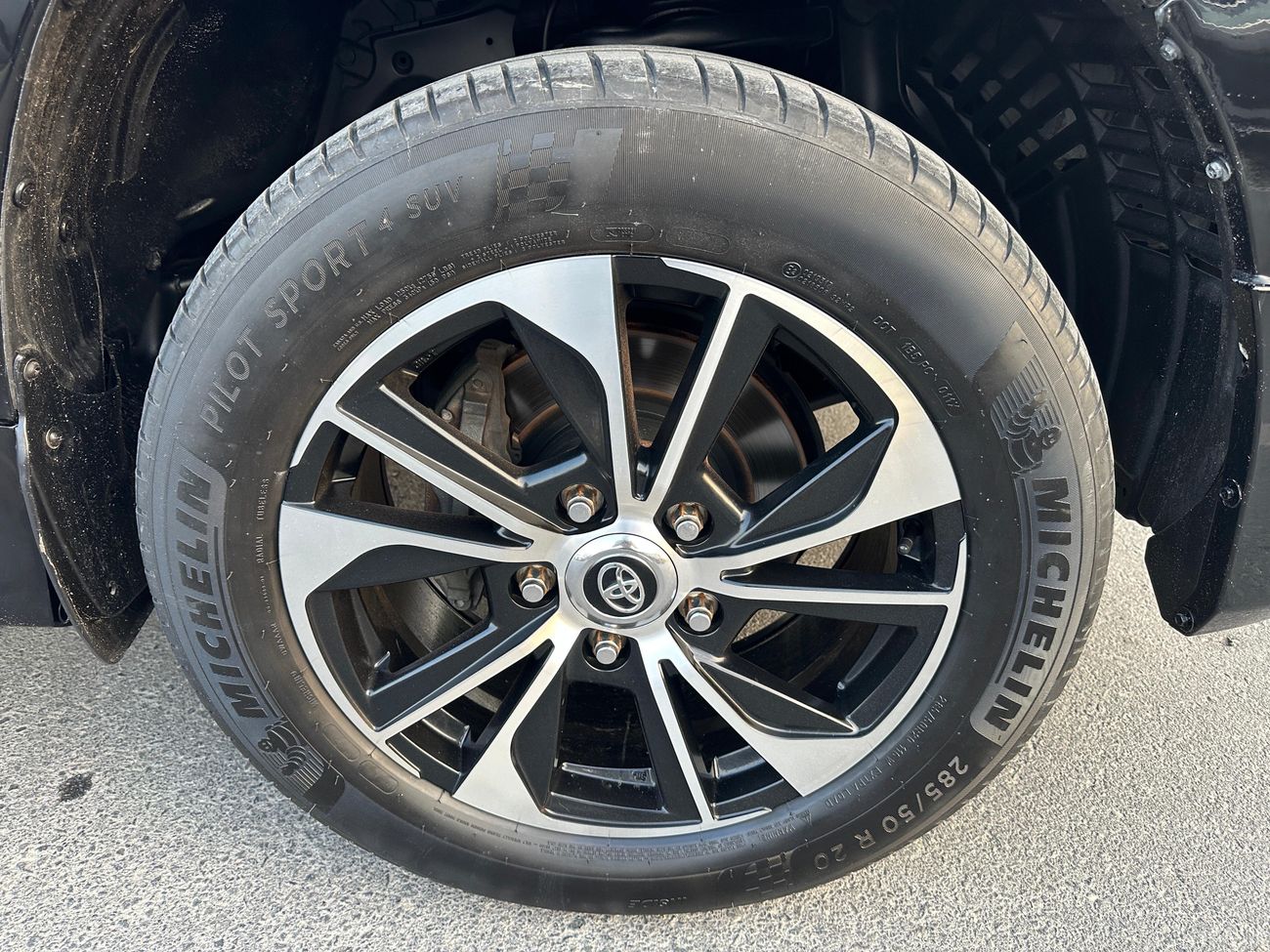 تويوتا لاند كروزر