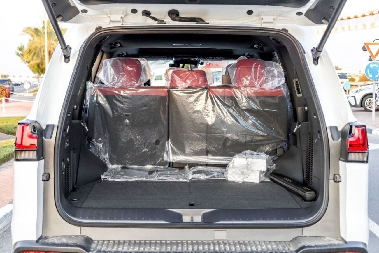 لكزس LX 600 سيجناتشر