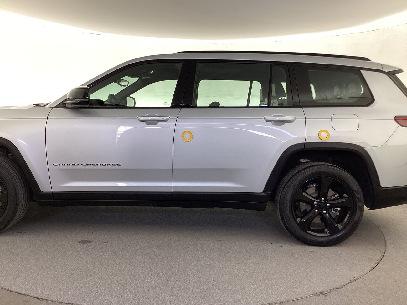 Jeep Cherokee Altitude | Carnival Sale • UP TO AED 20,000 OFF | Guaranteed Warranty | 0 Down Payment