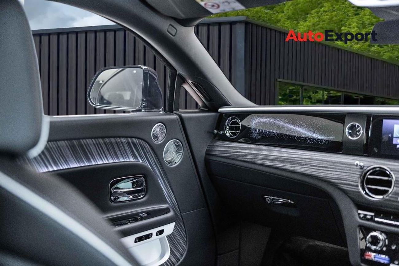 Rolls-Royce Spectre Rolls-Royce Spectre RIGHT HAND DRIVE