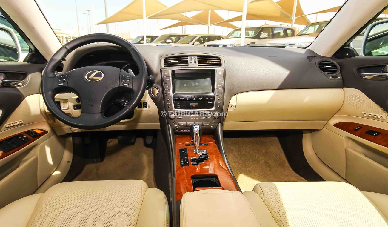 Lexus IS300