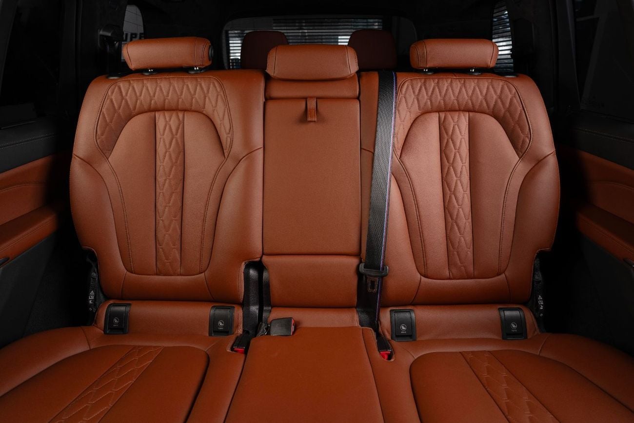 بي أم دبليو X7 40i M Sport Premium 3.0L