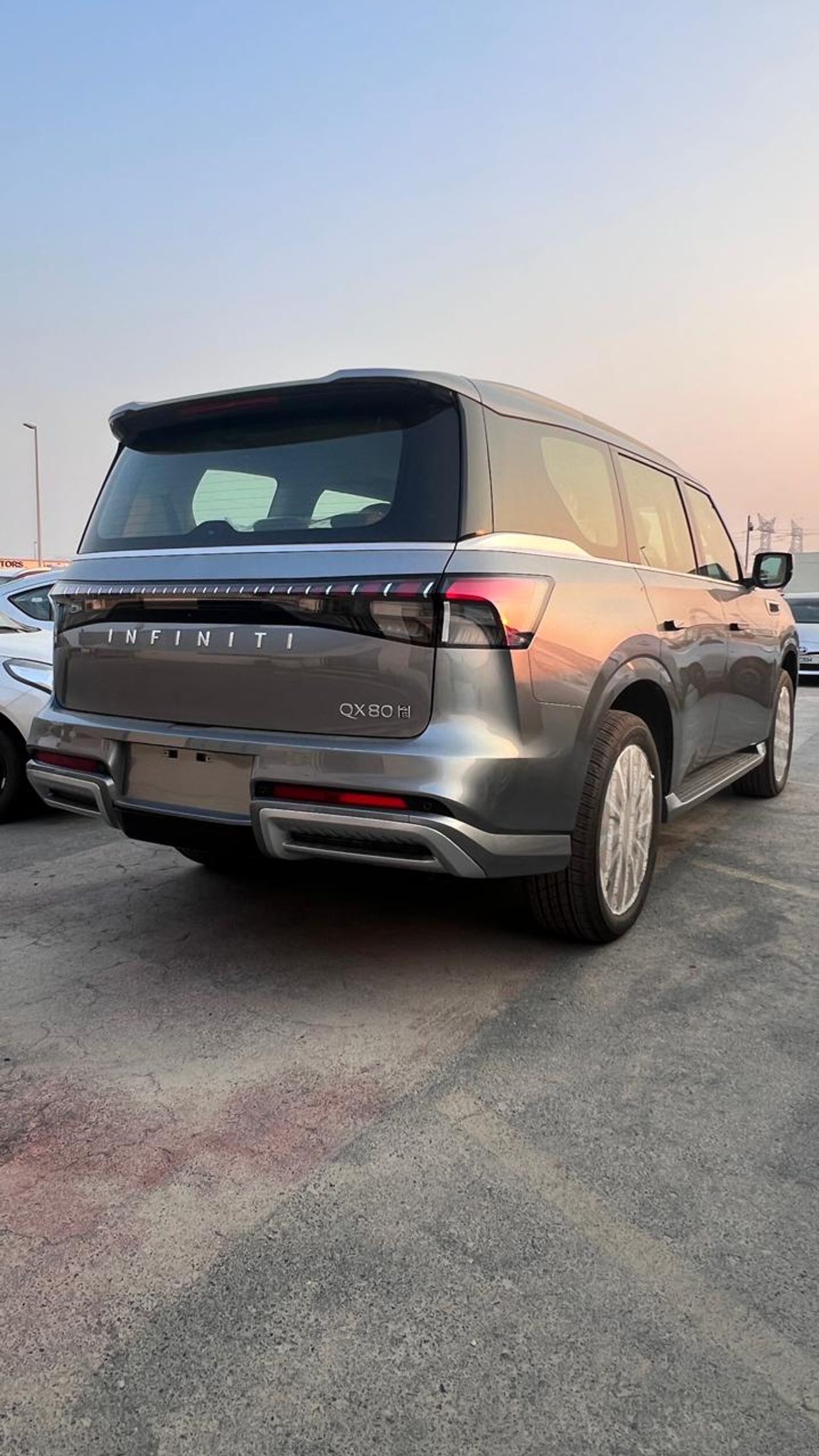 إنفينيتي QX80 Sensory Bench Chairs 3.5L