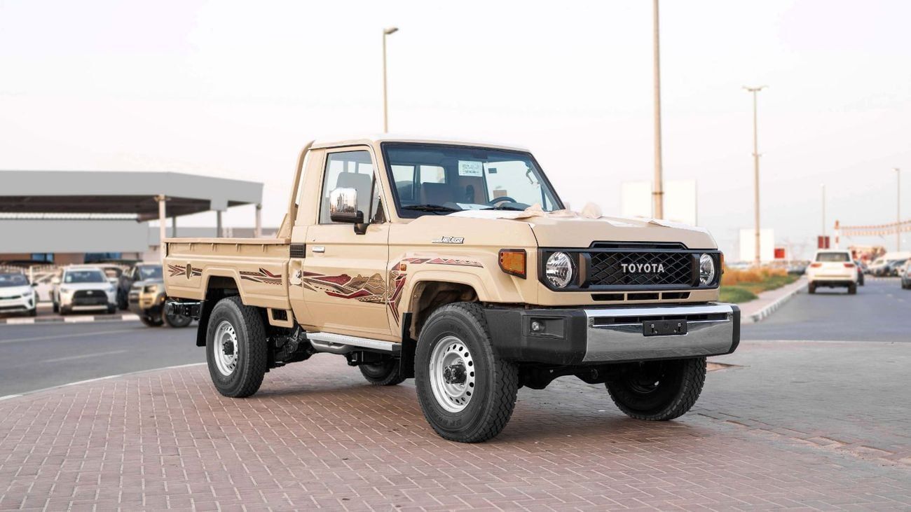 Toyota Land Cruiser Pick Up 2025 Toyota Land Cruiser LC 79 2.8L MT Diesel Basic (Beige-Brown)