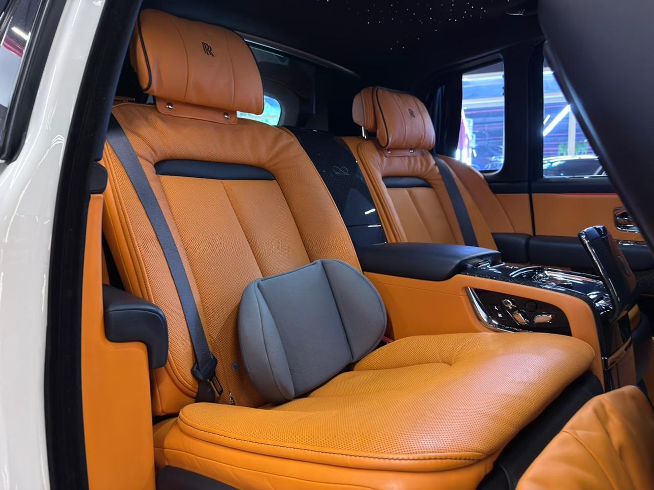 Rolls-Royce Cullinan 2021 Rolls‑Royce Cullinan Black Badge - Perfect Condition - Warranty up on request