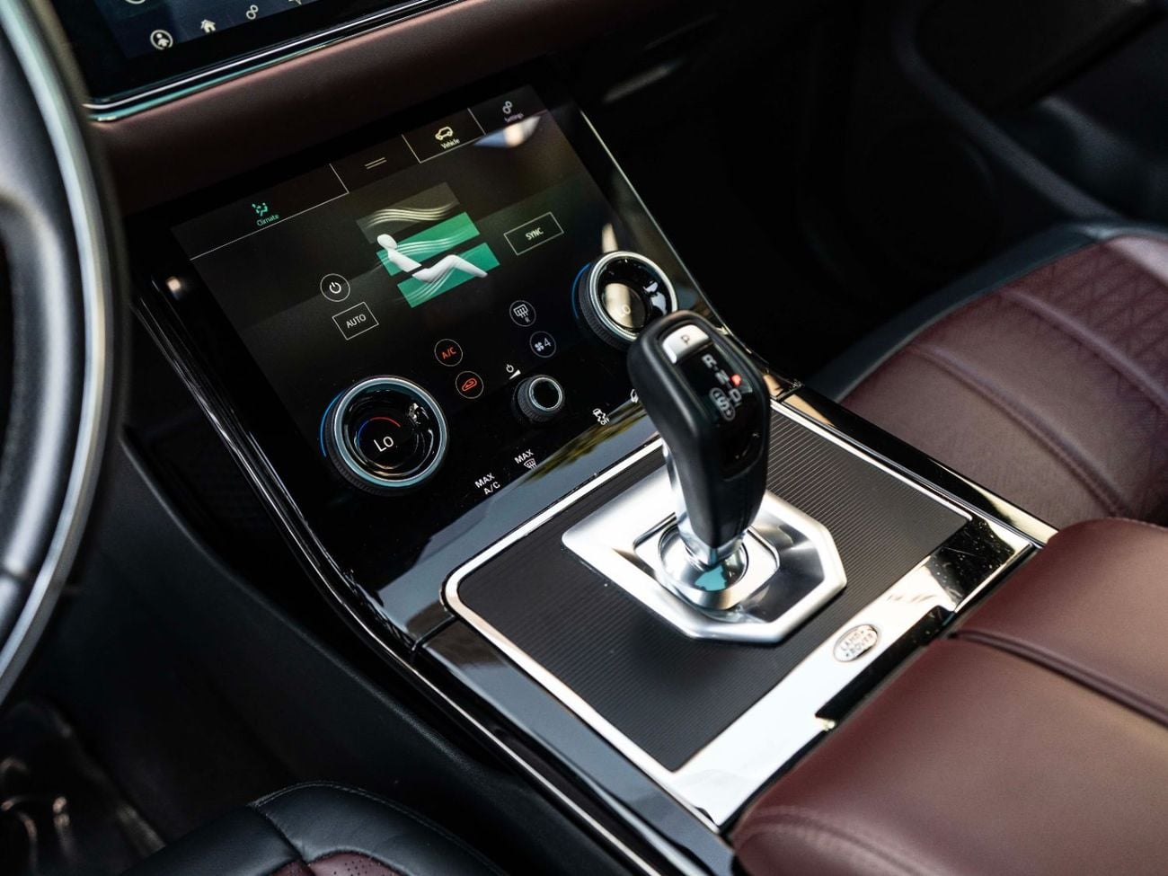 لاند روفر رانج روفر إيفوك P250 2.0L (245 HP)