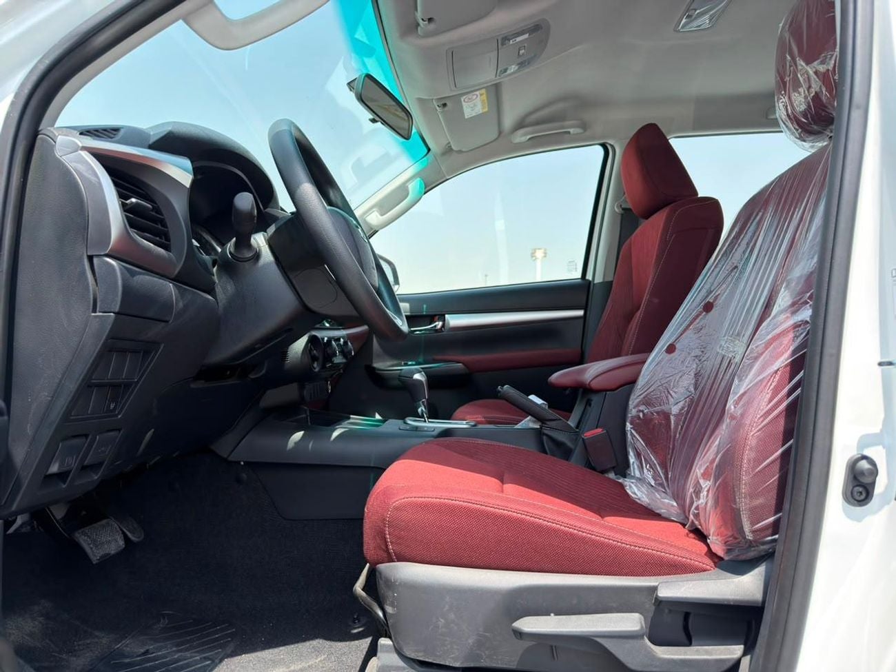 Toyota Hilux SR5 2.7L Petrol 4WD 2026 Export Price @ 132,500 AED