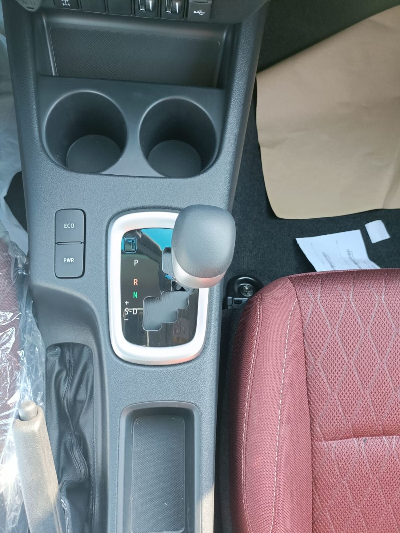 Toyota Hilux Toyota Hilux 2.4L D-4D Diesel S-GLX SR5, DC, AT,