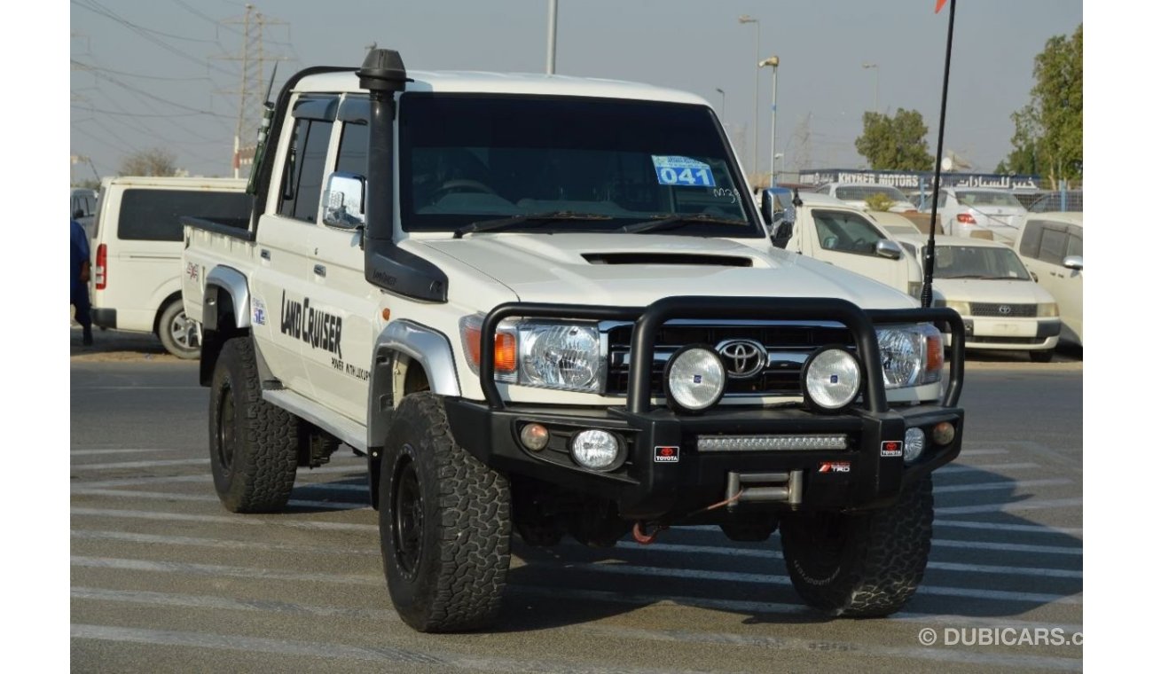 Toyota Land Cruiser Pick Up