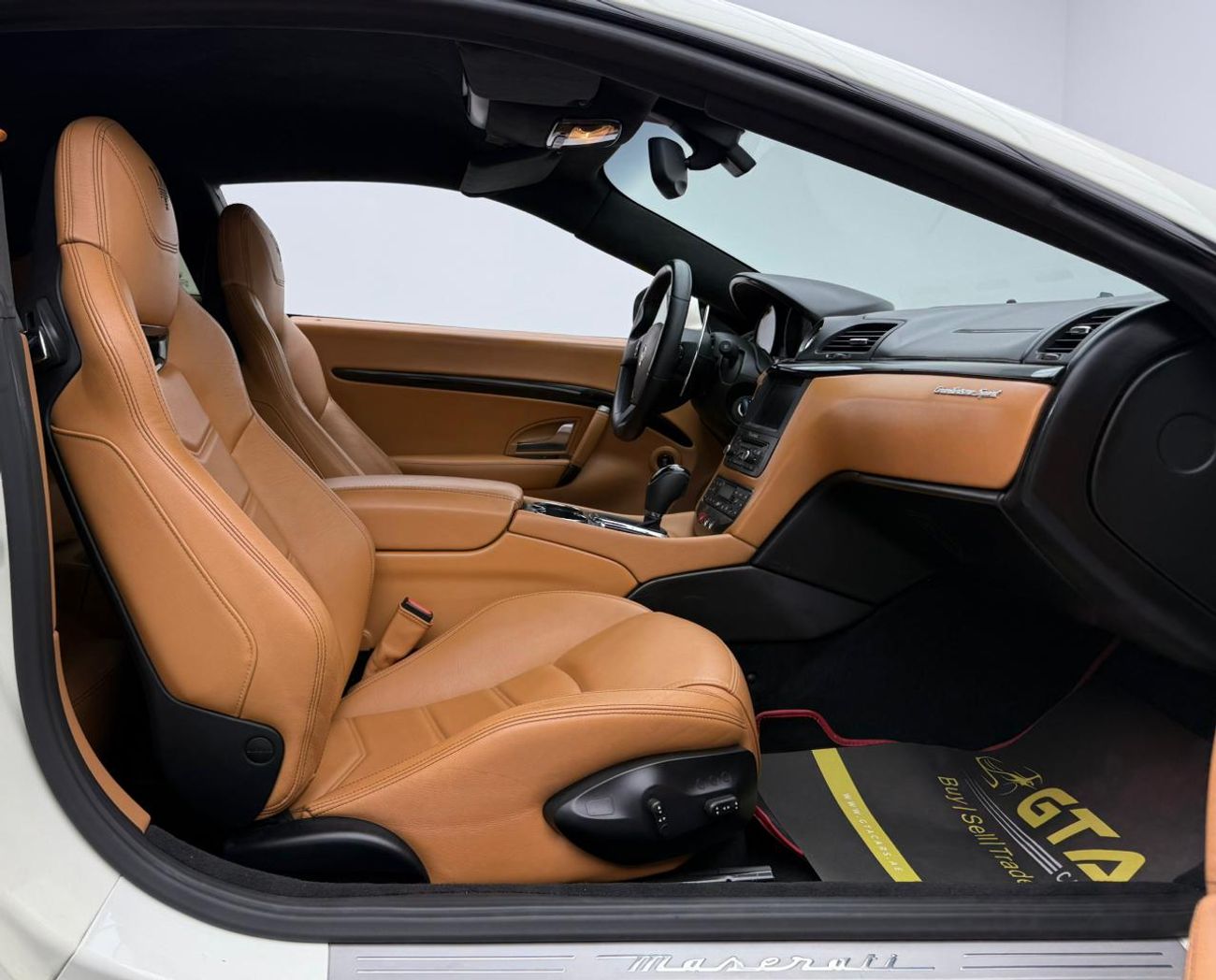 مازيراتي جران توريزمو 2015 Maserati GranTurismo Sport, Service History, Excellent Condition, GCC