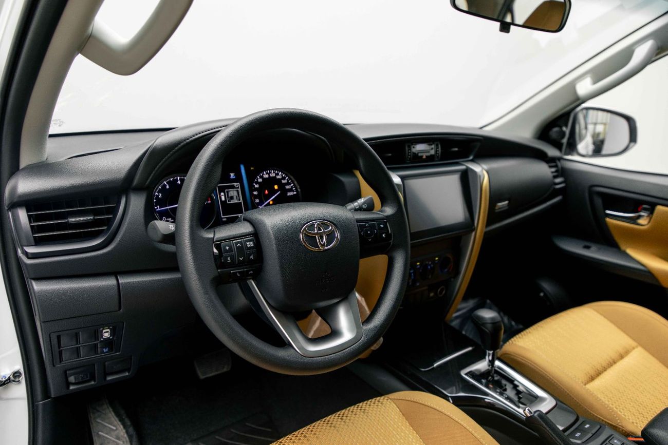 Toyota Fortuner 2.7L - Platinum White Pearl Chamois | Export Only