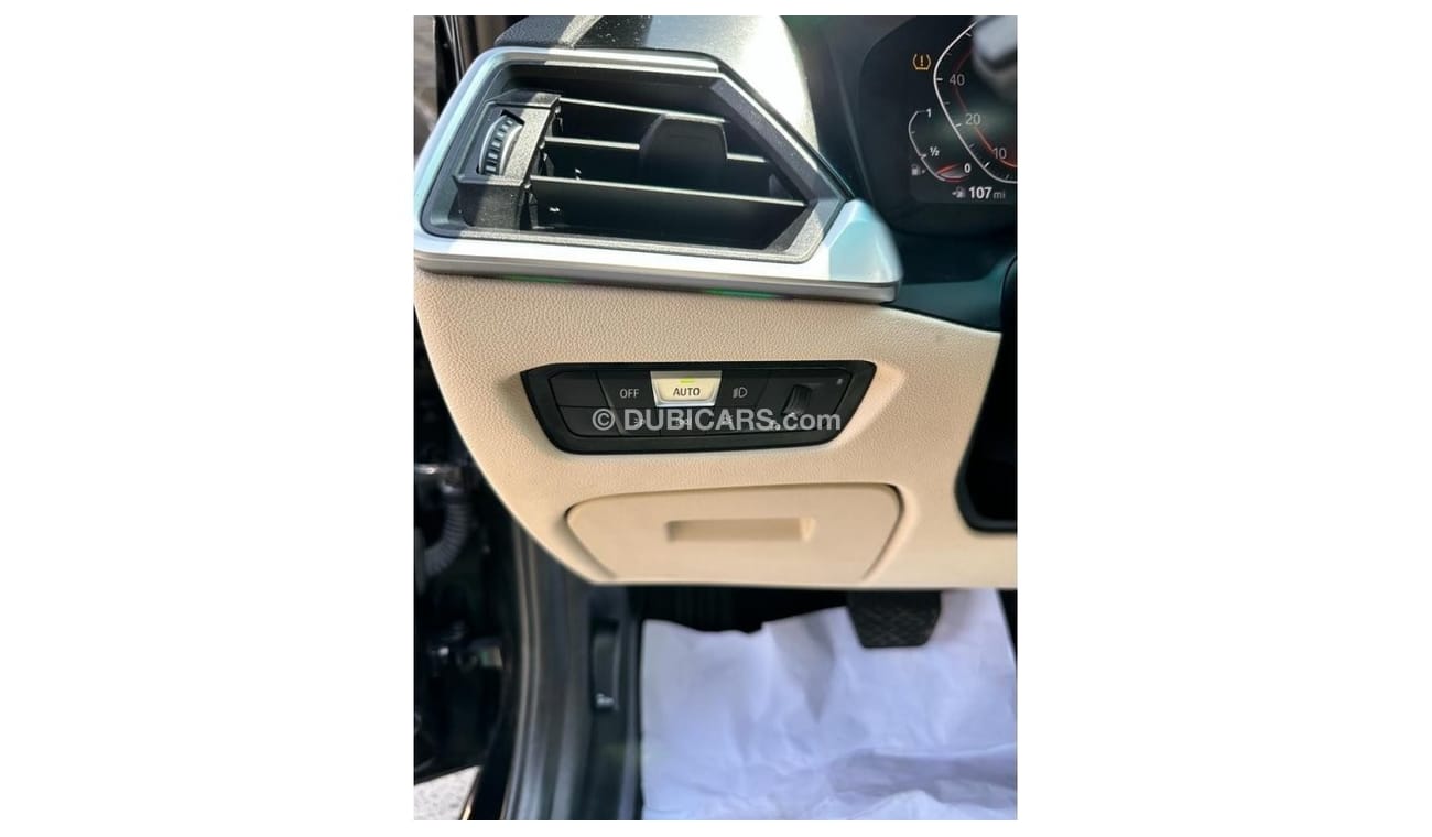 بي أم دبليو 330i اكسكلوسيف