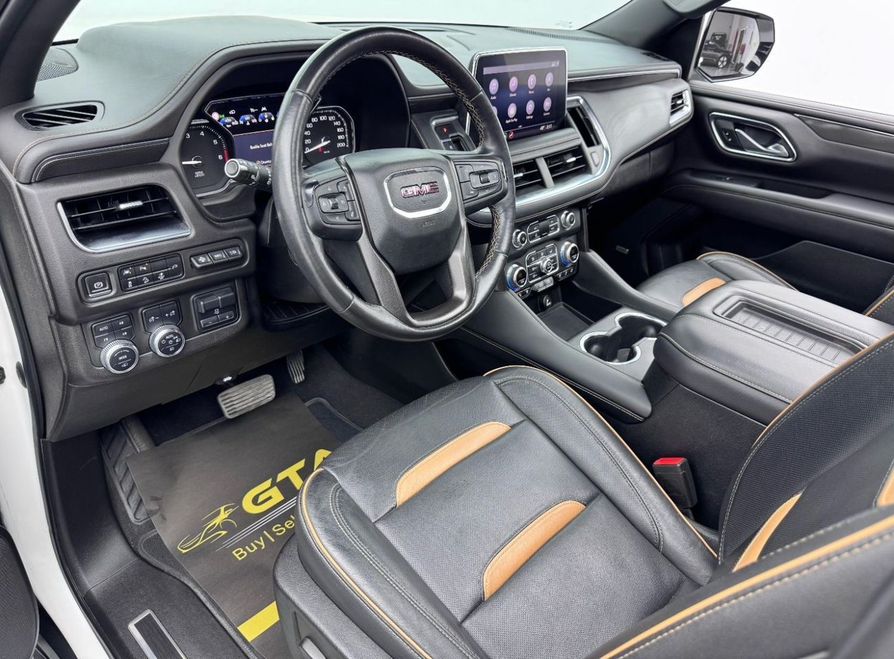 GMC Yukon AT4 5.3L 2021 GMC Yukon AT4, Warranty, Full GMC Service History, Full Options, 8 Seater, GCC